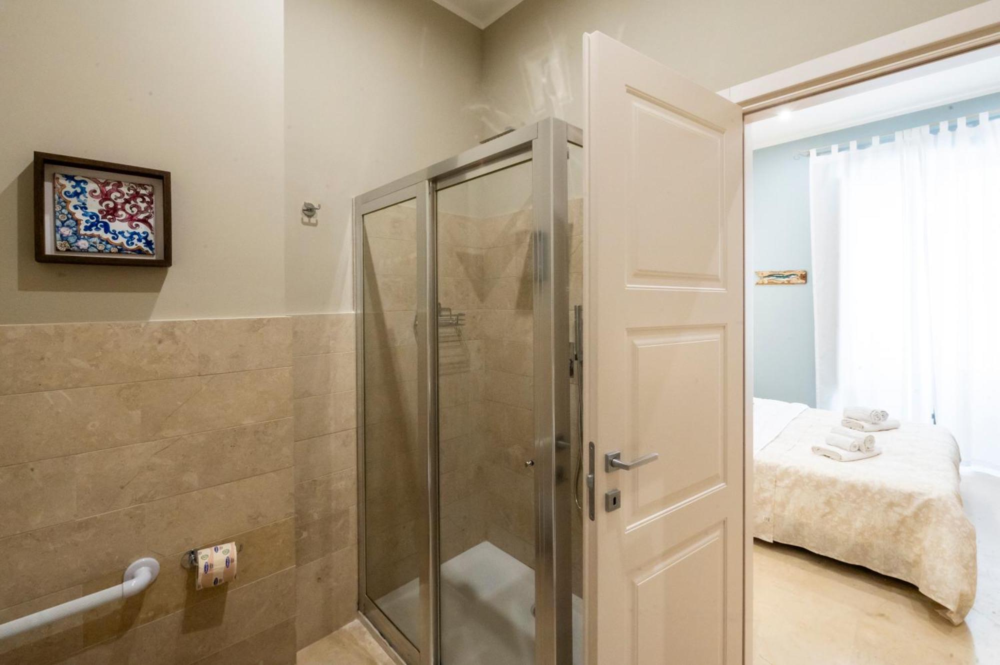 Le Mura - Charme Rooms تراباني الغرفة الصورة