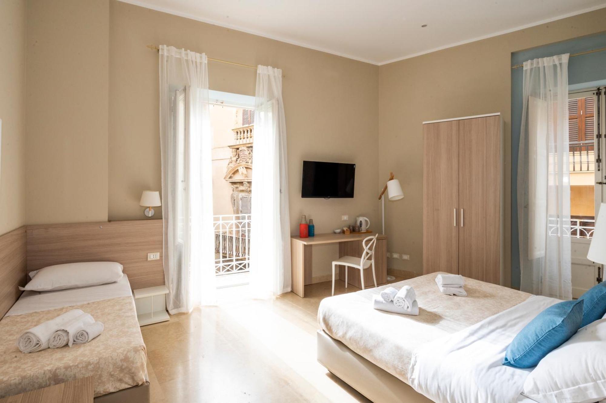 Le Mura - Charme Rooms تراباني الغرفة الصورة